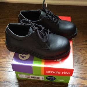 Stride rite James Black Leather Boys Sz 13 WIDE
